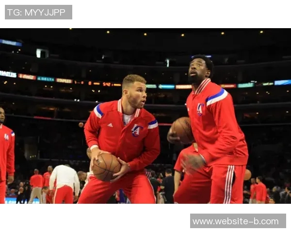 黄蜂首节三分火力全开全队命中率高达583展现外线实力